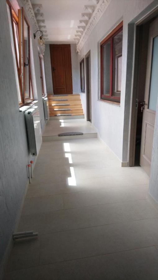דירות גורה הומורולווי Casa Irimescu מראה חיצוני תמונה